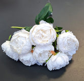 Buchet bujori artificiali alb – 7 flori, aspect natural 40cm